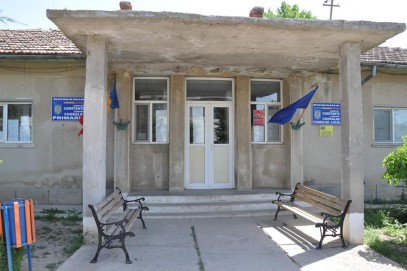Acuzaţiile de fals se învârt mai ceva ca eolienele la Primăria Cogealac! Acuzaţiile de fals se învârt mai ceva ca eolienele la Primăria Cogealac!