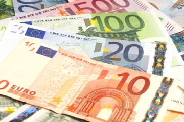 Bancherii anunță DEZASTRUL: moneda euro va EXPLODA în 2019