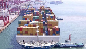 Deficitul balanţei comerciale a atins 10814,8 milioane euro, după primele patru luni, în scădere cu 7,0%, faţă de 2025