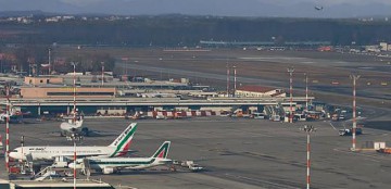 Atenționare de călătorie pentru Italia. Greve în transportul aerian, feroviar și public local