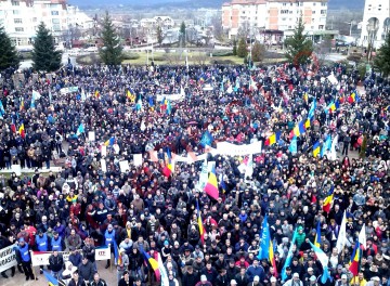 Se anunță proteste de amploare: angajații de la Dacia ies în stradă și protestează împotriva Guvernului 