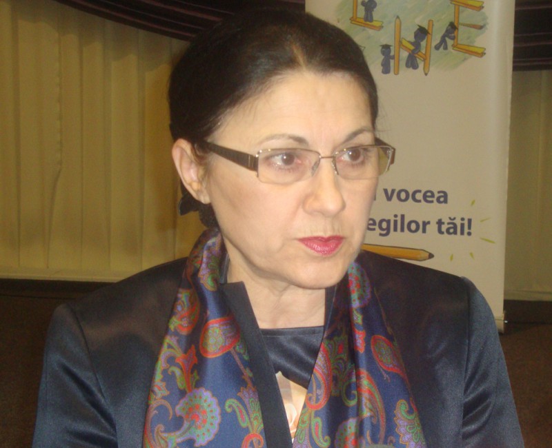 Ecaterina Andronescu: Profesorii sunt a doua Armata a Romaniei si trebuie respectati