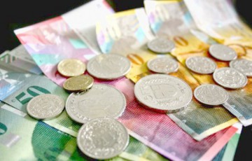 Analiză: Creditele, o bombă cu ceas. 1,4 milioane de români, cu spatele la zidul inflației