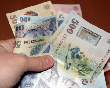 Leul s-a depreciat în raport cu moneda europeană; un euro, cotat la 4,6276 lei