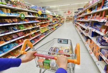 Vânzările din retail au crescut în iunie 2025, impulsionate de cererea de carburanți