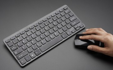 Salariul unui dezvoltator de software porneşte de la 23.000 de dolari/an, în România 