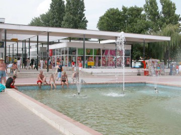 Peste 300.000 lei pentru întreţinerea fântânilor arteziene şi a bazinelor ornamentale din Mamaia şi Constanţa