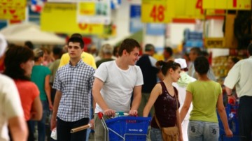 Parlamentul a decis: Case de marcat fără dulciuri pentru familiile cu copii minori, obligatoriu 