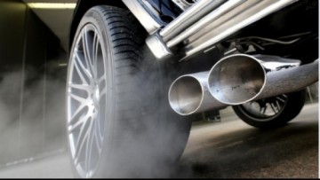 Comisia Europeană va propune limite mult mai ambiţioase pentru emisiile automobilelor