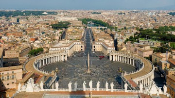 Vatican: Afirmaţiile papei Francisc asupra convieţuirii cuplurilor de acelaşi sex nu schimbă doctrina Bisericii