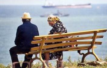 Acţiune de suflet, dedicată bătrânilor în dificultate! Nu rămâneţi indiferenţi, puteţi participa şi voi!