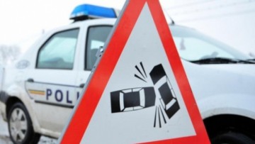 Accident rutier între un autoturism și un autobuz, la ieșire din Constanța