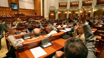 Camera Deputaţilor: Proiectul privind carantinarea şi izolarea - adoptat