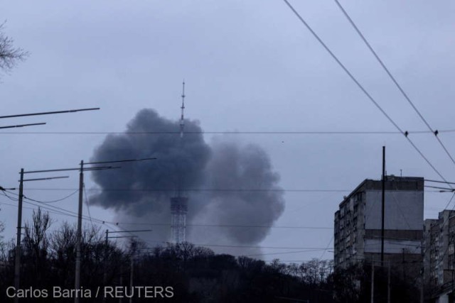 Atacurile în estul Ucrainei s-au intensificat, în timp ce Kievul atenţionează asupra mişcărilor ruse la frontiera cu R. Moldova