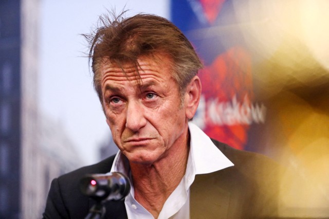 Actorul Sean Penn divorțează pentru a treia oară, la 61 de ani