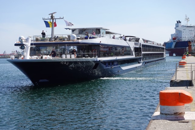 Nava fluvială Avalon Passion a sosit în Portul Constanța