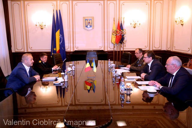 Întrevedere Vasile Dîncu - Dmitro Kuleba: Discuţii despre ultimele evoluţii ale conflictului din Ucraina