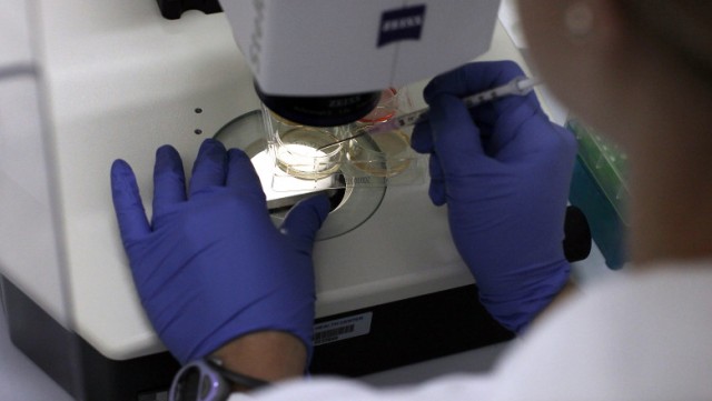 Medicii avertizează: Cancer al vârstnicilor, diagnosticat din ce în ce mai des la tineri