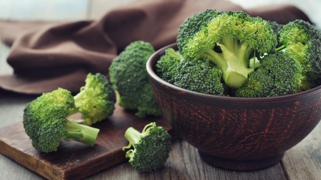 12 motive pentru care trebuie să mănânci broccoli