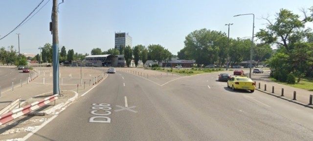 Intersecția din zona Telegondolei, reconfigurată prin amenajarea unui sens giratoriu