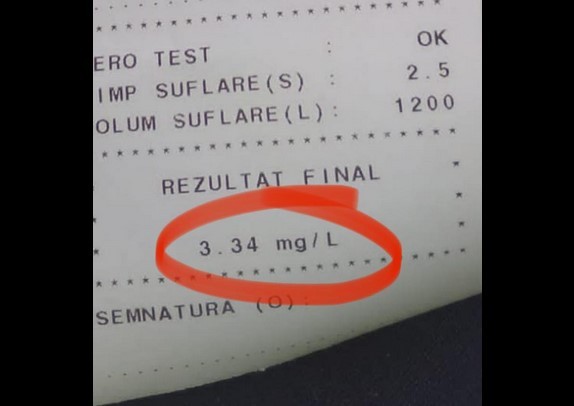 Un șofer, aproape în comă alcoolică, gonea nebunește pe autostradă