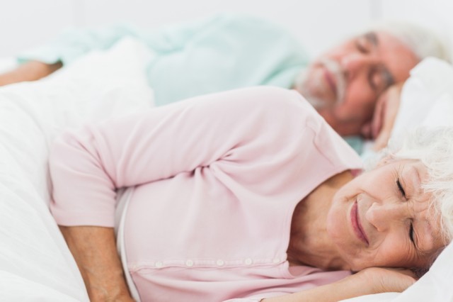 Studiu: Şapte ore de somn în fiecare noapte, durata ideală pentru persoanele de vârste înaintate