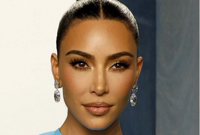 Kim Kardashin a provocat isterie pe Instagram: „Unde e buricul, voi îl vedeți?”