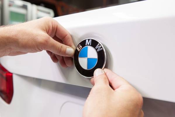 BMW Group va utiliza jantele din aluminiu produse cu energie verde, din 2024