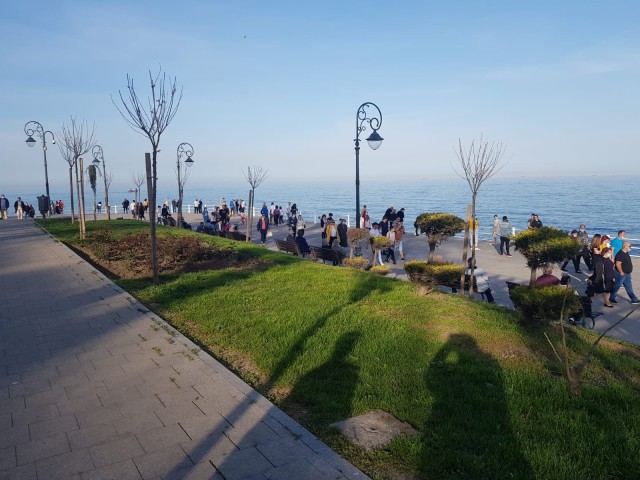 Temperaturi de 20 grade C de Paște, la malul mării!
