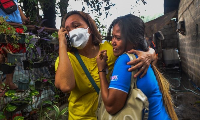 Filipine: Opt morţi într-un incendiu în campusul unei universităţi