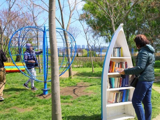 RAEDPP a amenajat un spațiu de lectură în Parcul Tăbăcărie