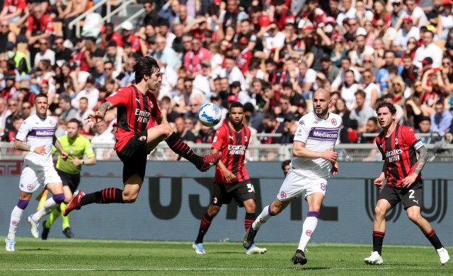 Fotbal: AC Milan, Inter Milano, Napoli şi Juventus, calificate în Liga Campionilor