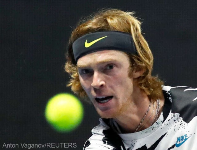 Tenis: Andrei Rublev consideră 'total discriminatorie' excluderea ruşilor de la Wimbledon