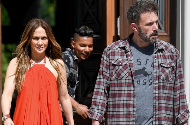 Jennifer Lopez cere sex de 4 ori pe săptămână, în contractul nupțial