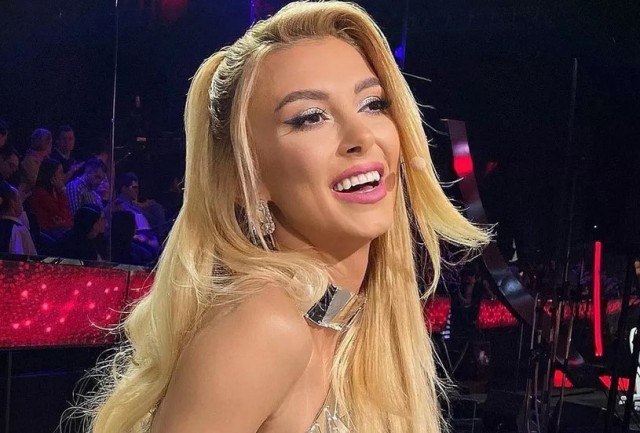 Primele imagini cu Andreea Bălan după ce s-a lovit cu fața de bordură