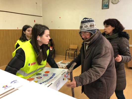 Voluntarii Fundației Tuna au ajuns în satul Sibioara