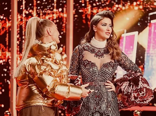 Reacția Deliei după ce Iulia Albu a apărut în papuci la TV