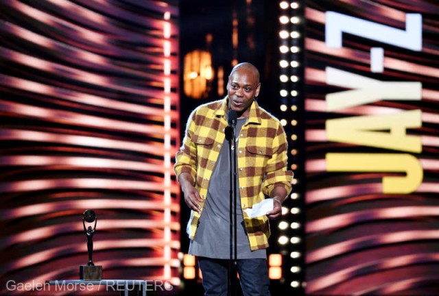 Comediantul american Dave Chappelle, atacat pe scenă la Hollywood Bowl