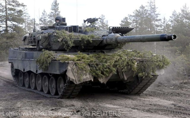 Înţelegere tacită în cadrul NATO de a nu furniza tancuri Ucrainei