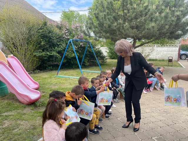 Ancuța Belu, vizită la Grădinița Piticot din Mihail Kogălnieanu