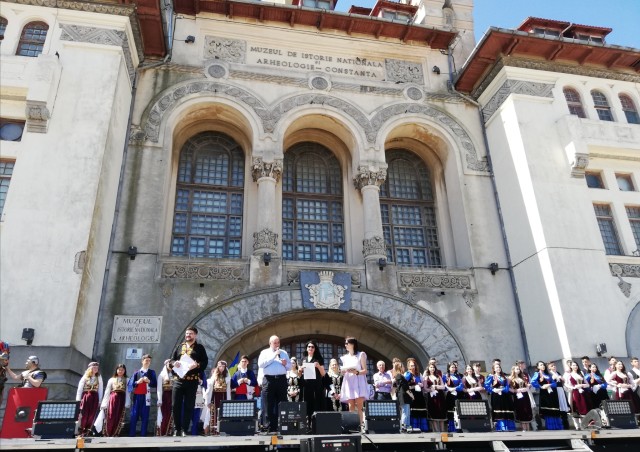 Placă de granit cu Gara Maritimă, inaugurată în Piața Ovidiu