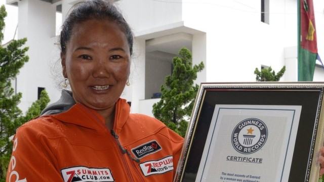 Alpinism: Nepaleza Lhakpa Sherpa a urcat pentru a zecea oară pe Everest, stabilind un nou record mondial