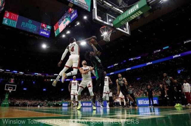 Baschet-NBA: Boston Celtics şi Miami Heat vor disputa meciul decisiv pentru calificarea în finala competiţiei