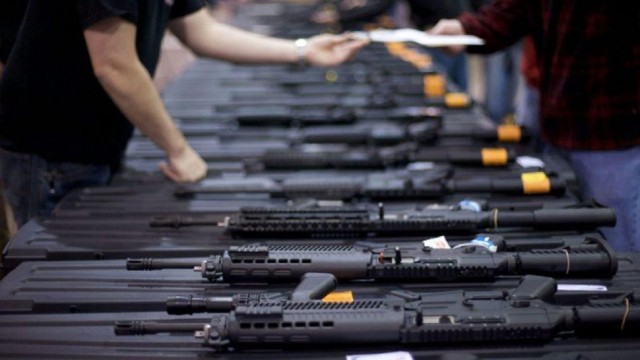 Marea Britanie vrea să trimită arme în Republica Moldova