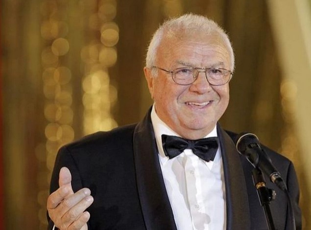 Alexandru Arșinel, înmormântat cu pălăria, costumul și butonii favoriți