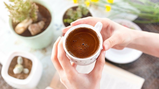 Consumatorii de cafea sunt mai puțin expuși riscului de a muri devreme, potrivit unui nou studiu