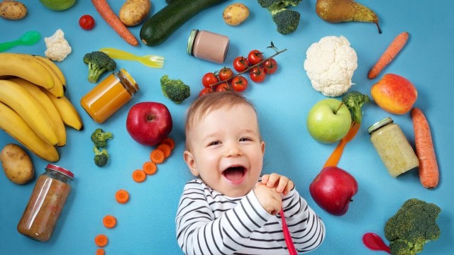 Ce ar trebui să mănânce un copil în primii 3 ani de viață