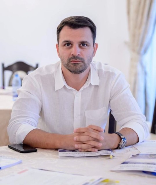 Crușoveanu, despre pensiile speciale: Nu este normal ca în țară să avem cetățeni privilegiaţi!