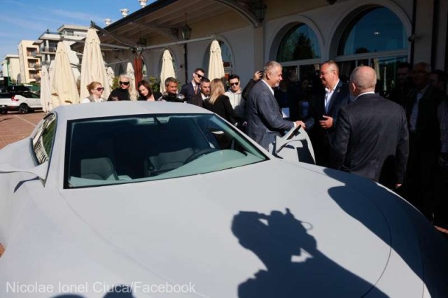 Ciucă: Susţinerea dezvoltării accelerate a tehnologiei pentru transport nepoluant, prioritate pentru Guvern