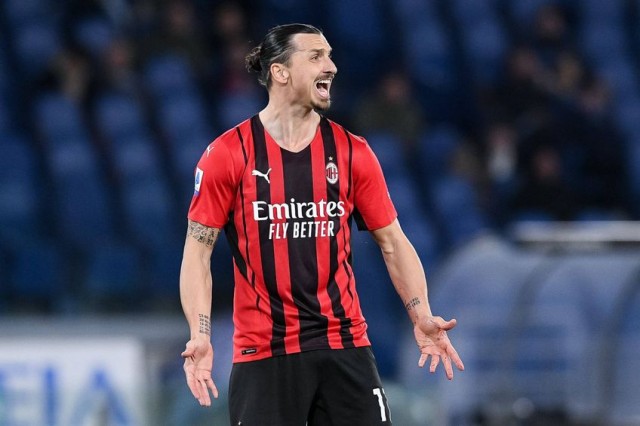 Fotbal: Cuprins de euforia suporterilor, Ibrahimovic a spart parbrizul autocarului lui Milan